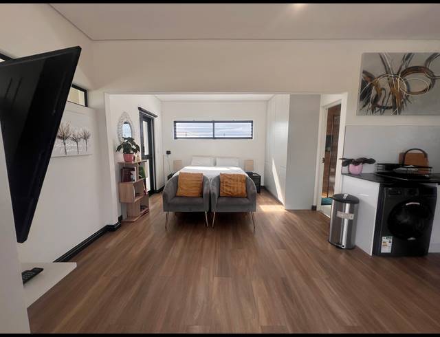 1 BEDROOM STUDIO APARTMENT TO LET IN SANDOWN ESTATE